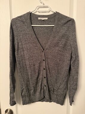 cleo Heather Gray V-Neck Button Cardigan
